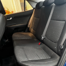 KIA Rio Atrás 20